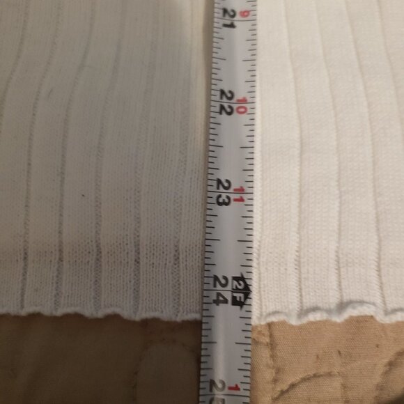 KIM Rogers Signature ribbed turtleneck sweater - Picture 8 of 9